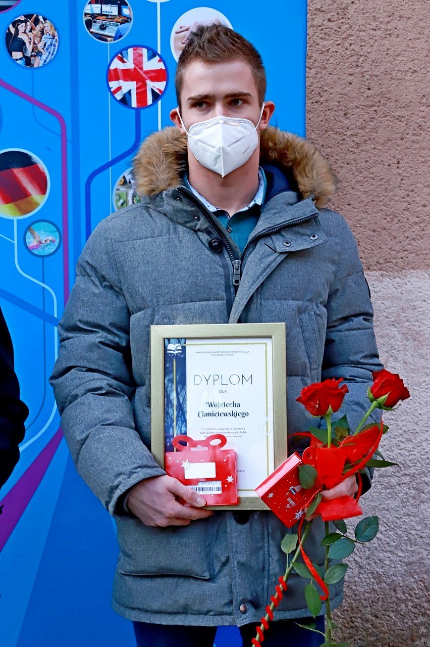 uczelnia-docenia-sukces-saneczkarzy-93544