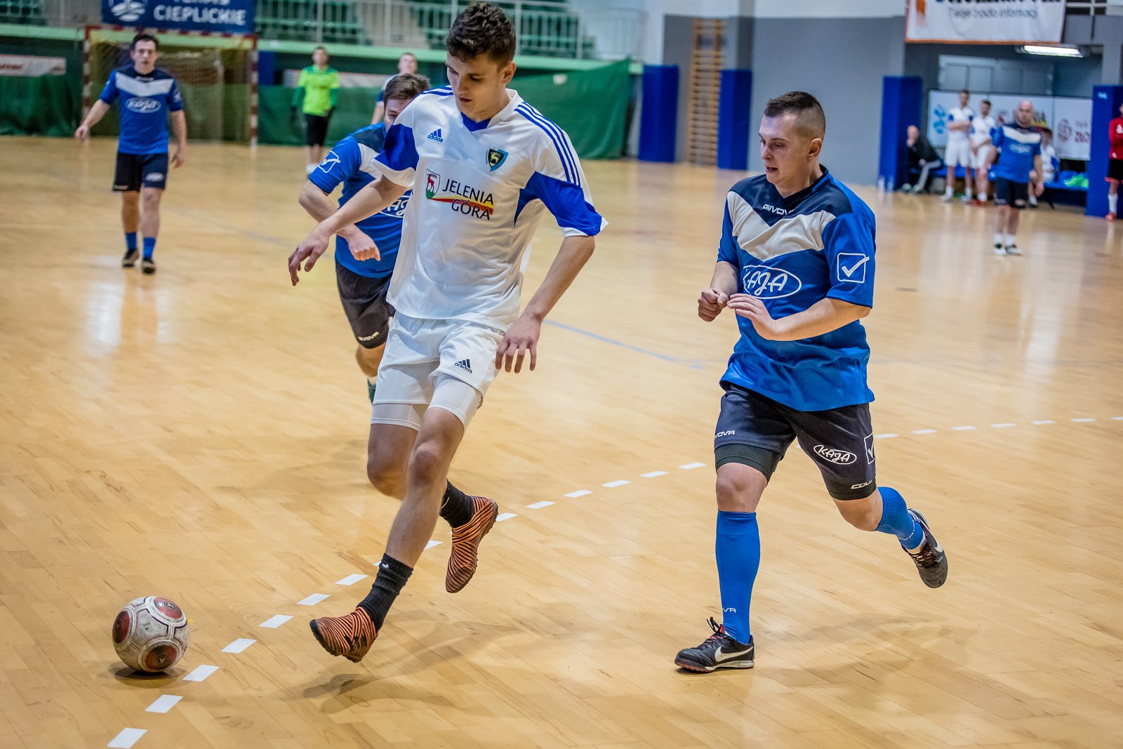 lesnik-wygra-w-hali-przy-ul-zotniczej-93609