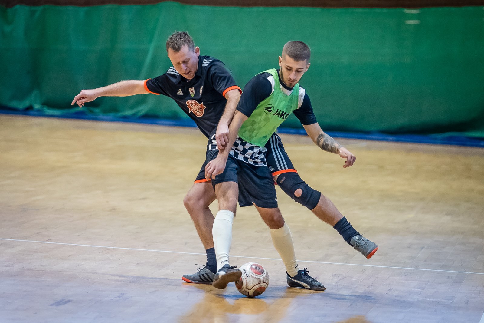 lesnik-wygra-w-hali-przy-ul-zotniczej-93609