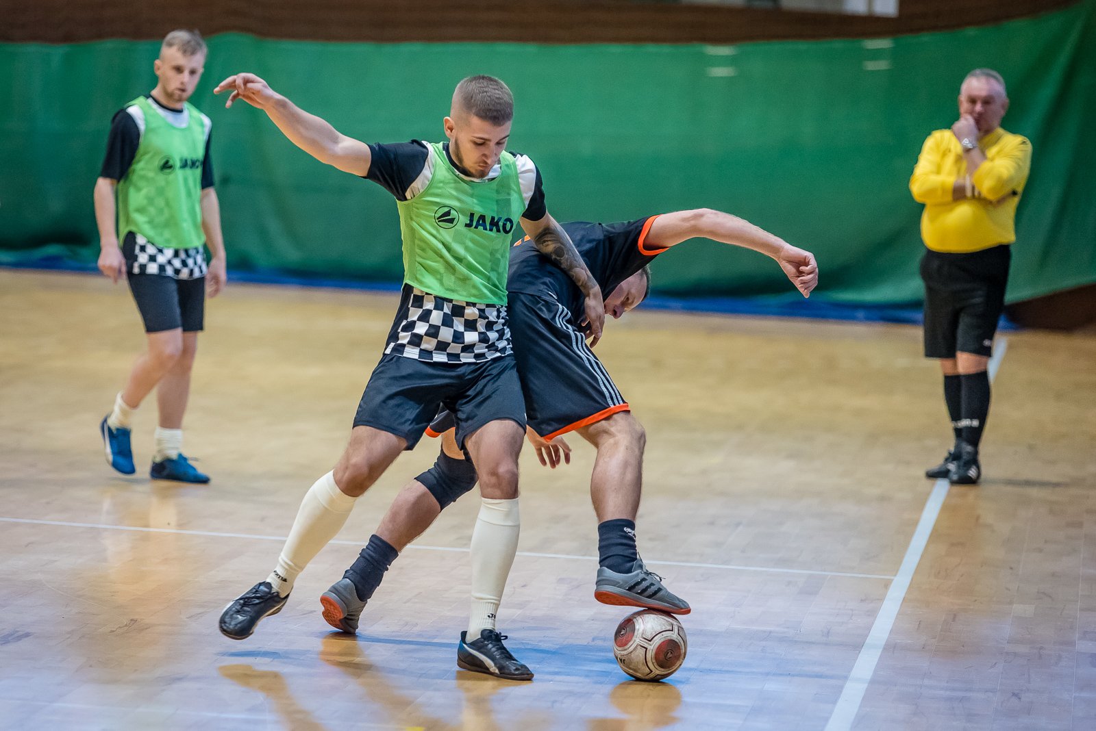 lesnik-wygra-w-hali-przy-ul-zotniczej-93609