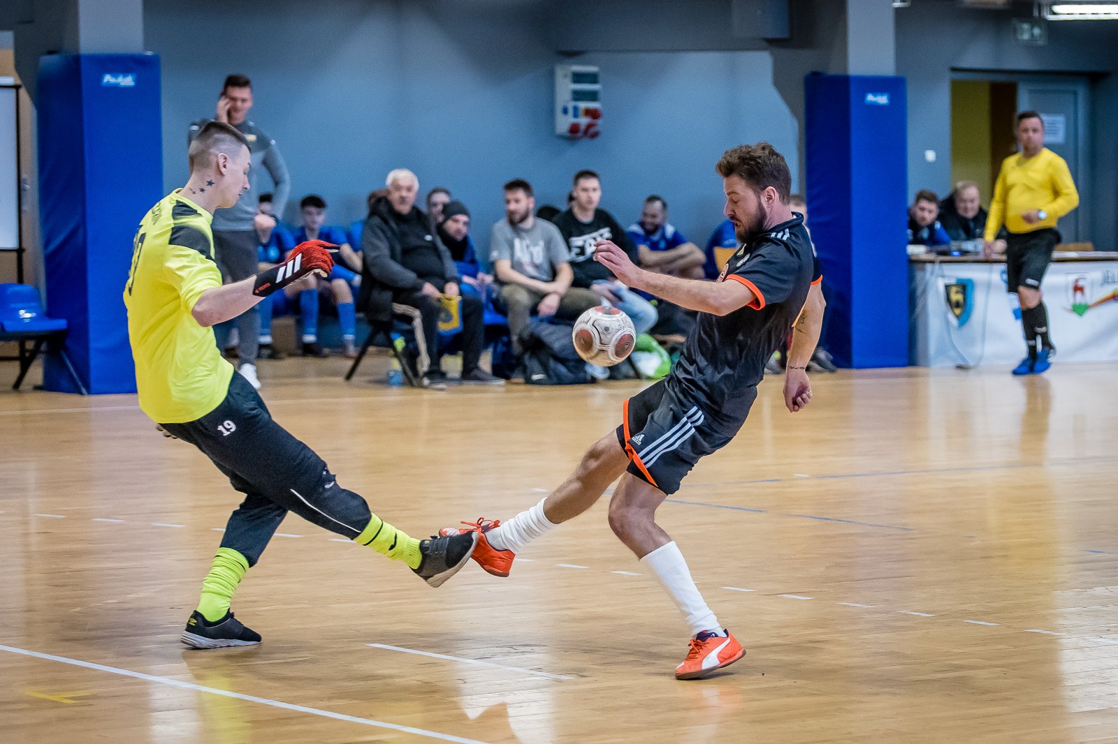 lesnik-wygra-w-hali-przy-ul-zotniczej-93609