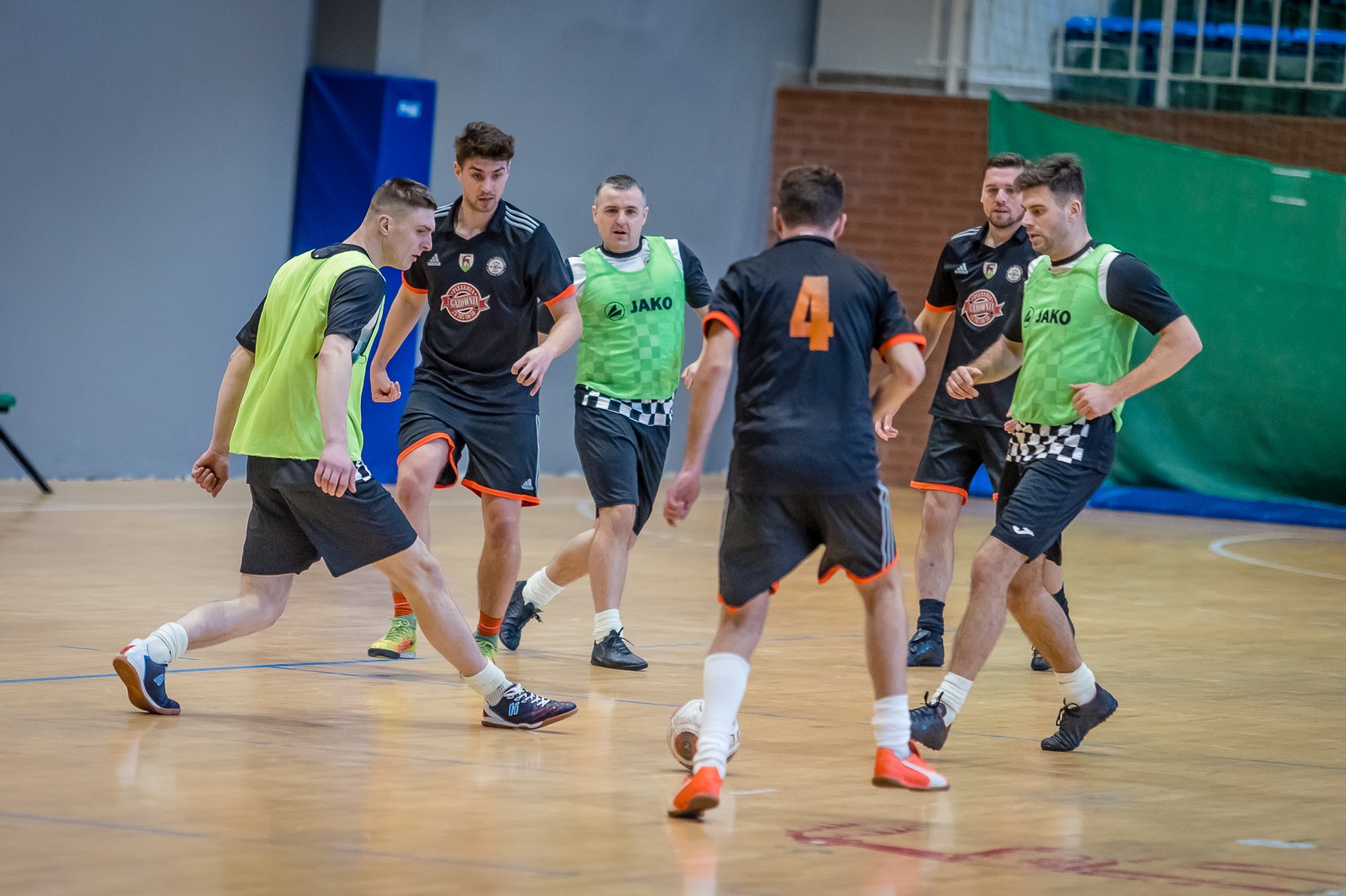 lesnik-wygra-w-hali-przy-ul-zotniczej-93609