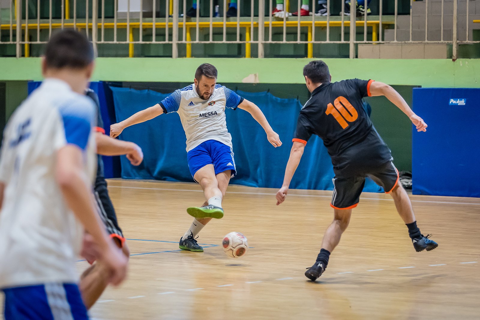 lesnik-wygra-w-hali-przy-ul-zotniczej-93609