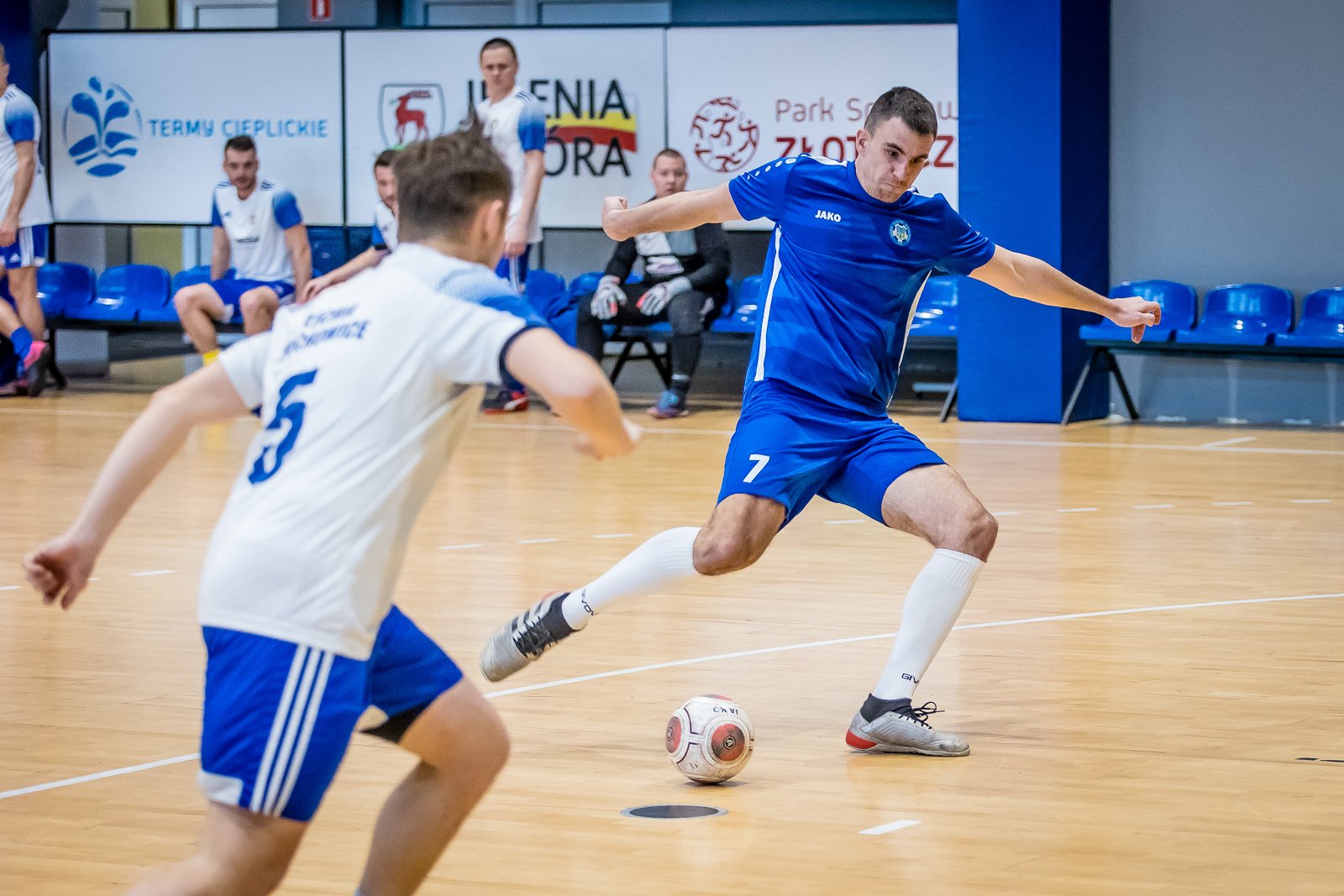 lesnik-wygra-w-hali-przy-ul-zotniczej-93609