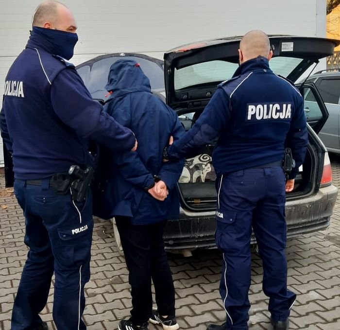 dzielnicowi-zatrzymali-podejrzanych-o-kradziez-93672