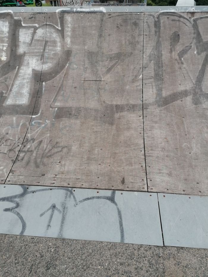 co-dalej-ze-skateparkiem-93932