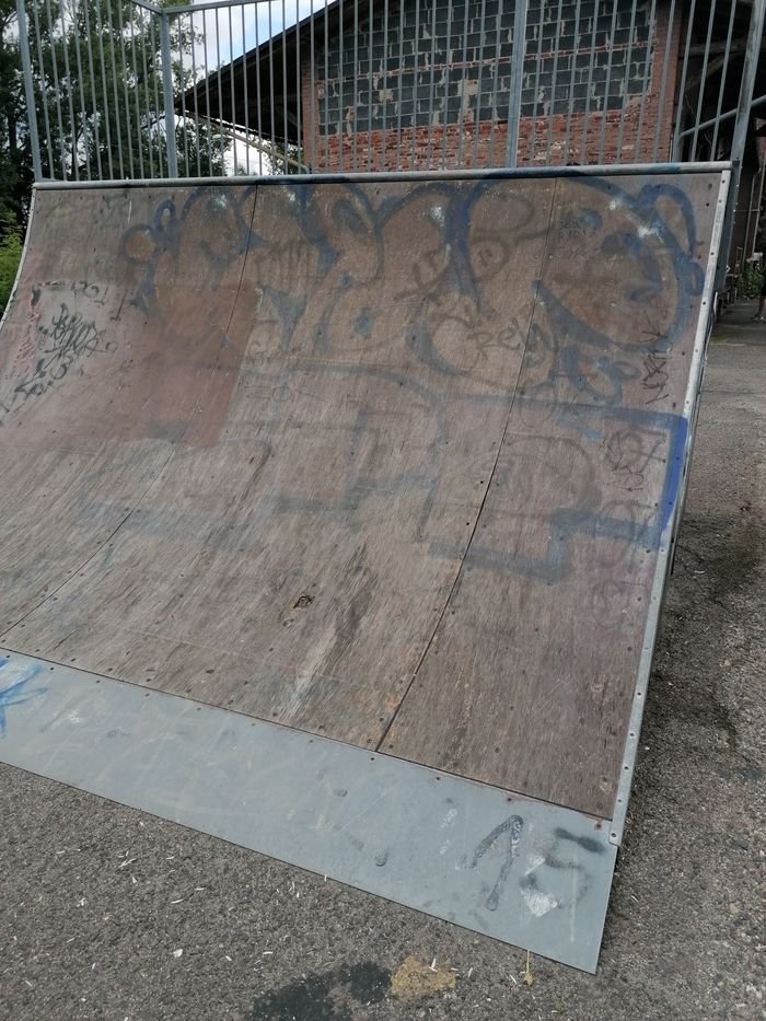 co-dalej-ze-skateparkiem-93932