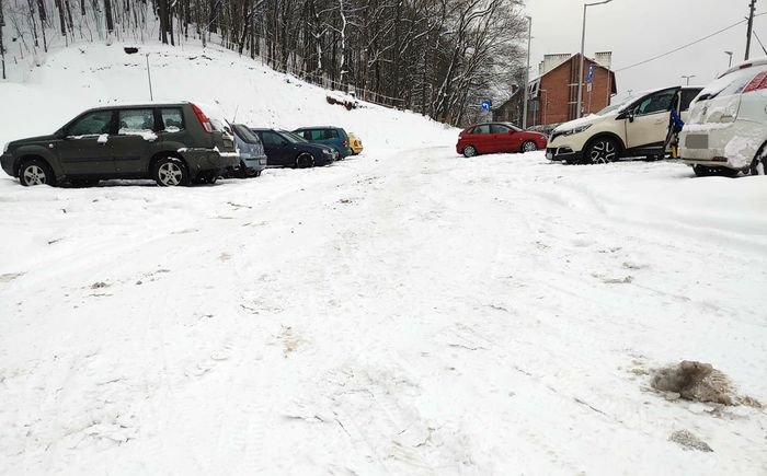 parking-zasypany-sniegiem-94006
