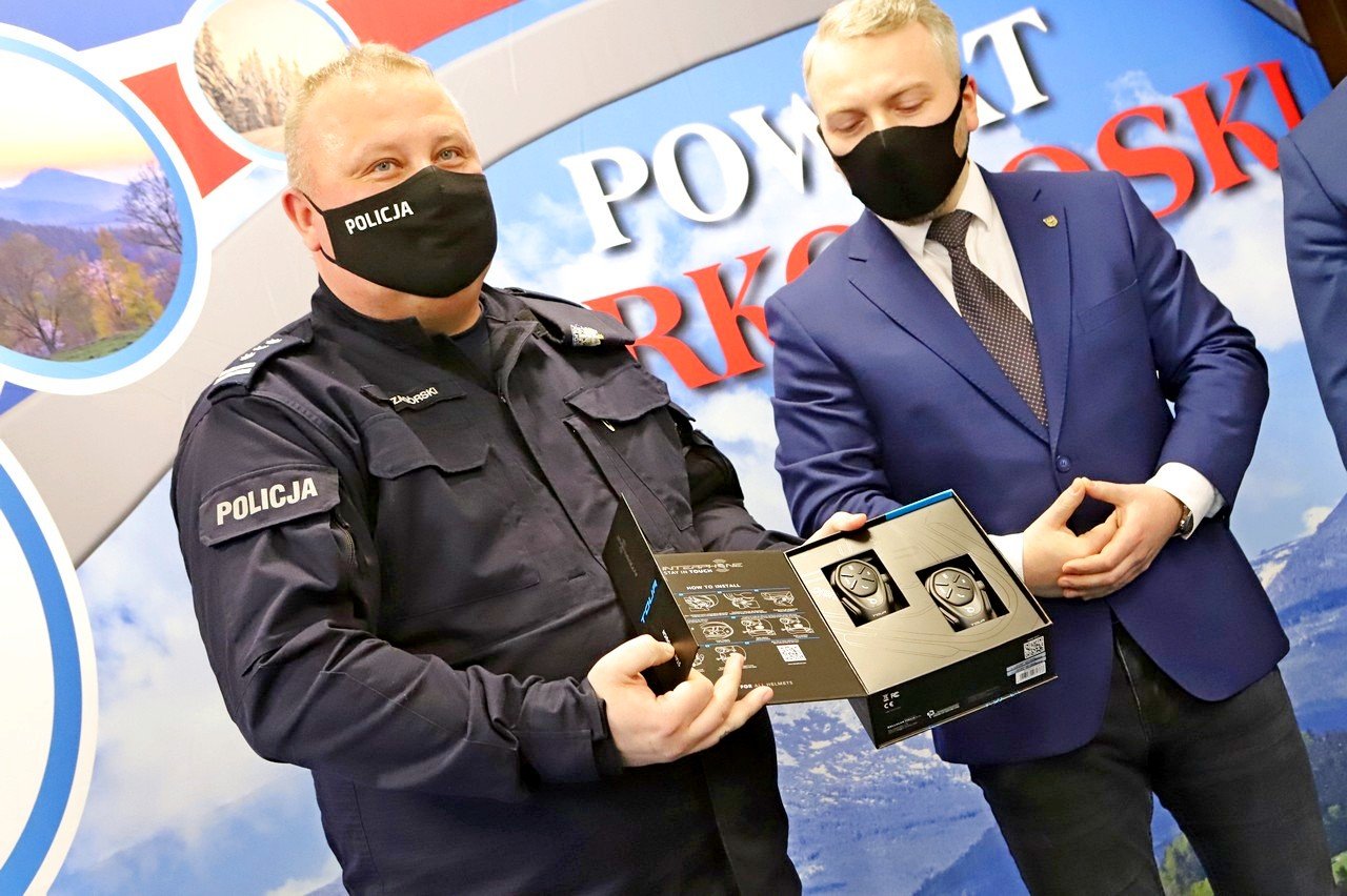 sprzet-dla-policjantow-94092