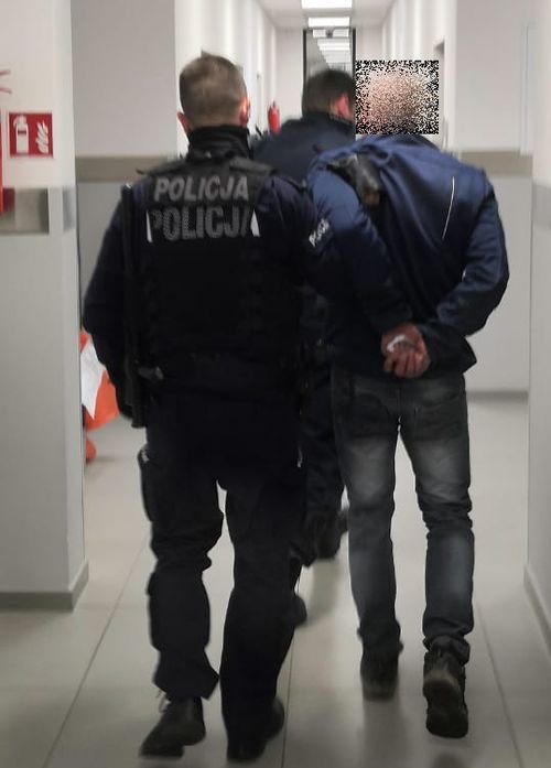 27latek-krad-na-potege-posiedzi-94115