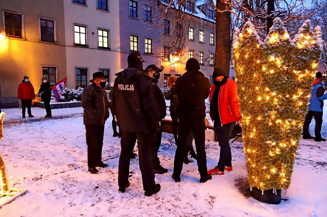 protesty-wznowione-po-publikacji-wyroku-w-sprawie-aborcji-94252