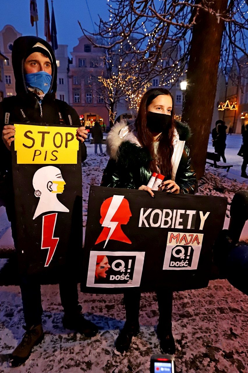 protesty-wznowione-po-publikacji-wyroku-w-sprawie-aborcji-94252