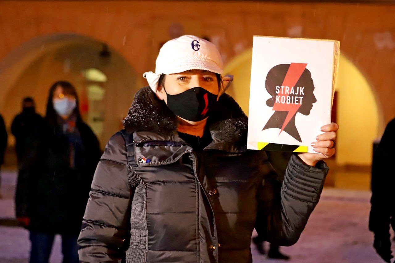 protesty-wznowione-po-publikacji-wyroku-w-sprawie-aborcji-94252