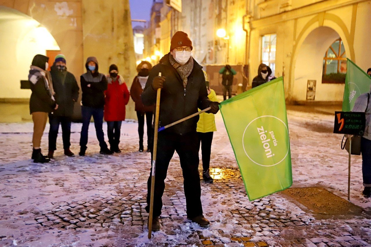 protesty-wznowione-po-publikacji-wyroku-w-sprawie-aborcji-94252