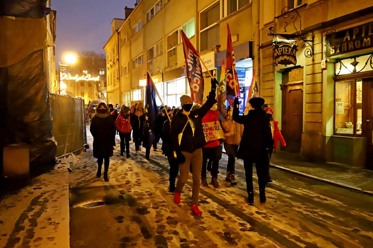 protesty-wznowione-po-publikacji-wyroku-w-sprawie-aborcji-94252