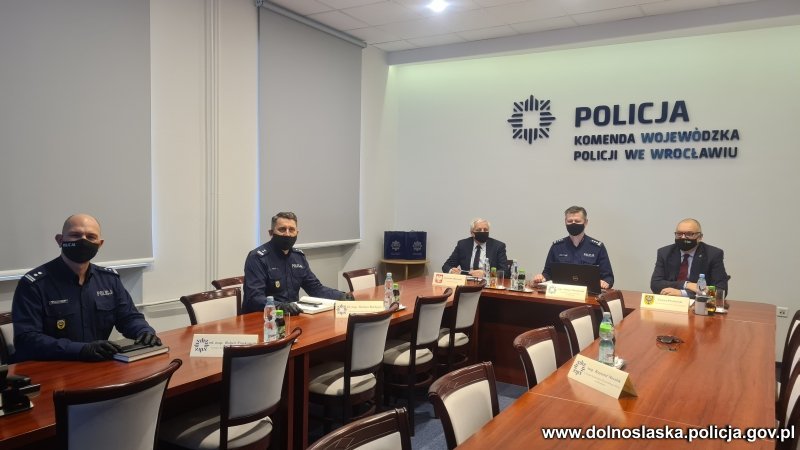 odprawa-roczna-dolnoslaskiej-policji-94267