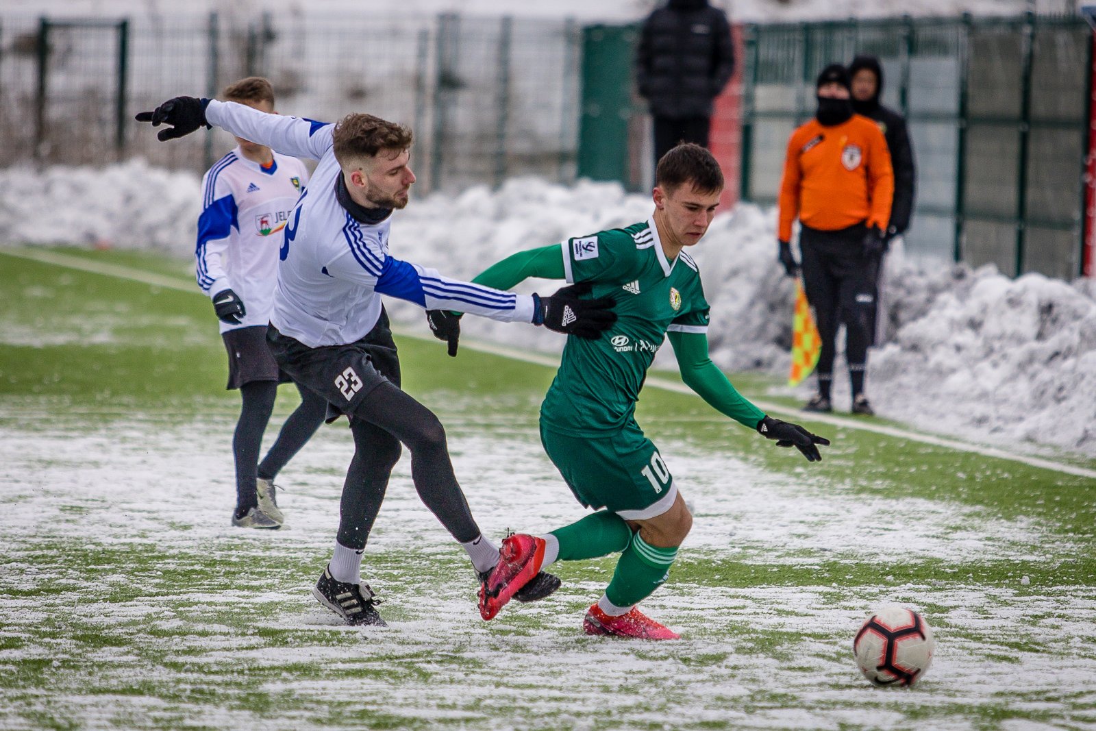 siedem-goli-w-starciu-karkonoszy-ze-slaskiem-94271