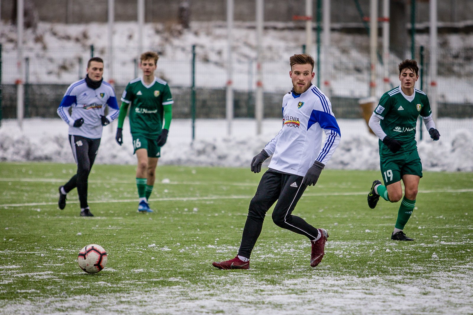 siedem-goli-w-starciu-karkonoszy-ze-slaskiem-94271