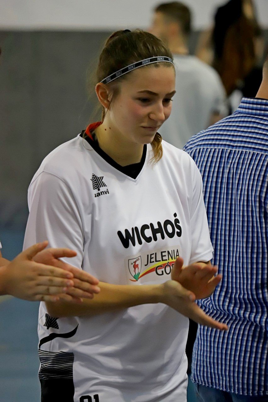 wichos-ponownie-lepszy-od-stali-94282