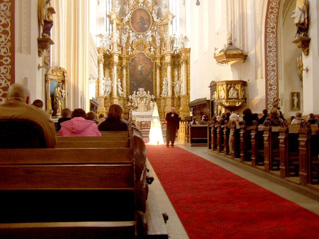 Wierni słuchają wyznań aresztantów. Dla jednych i drugich to pouczająca lekcja.