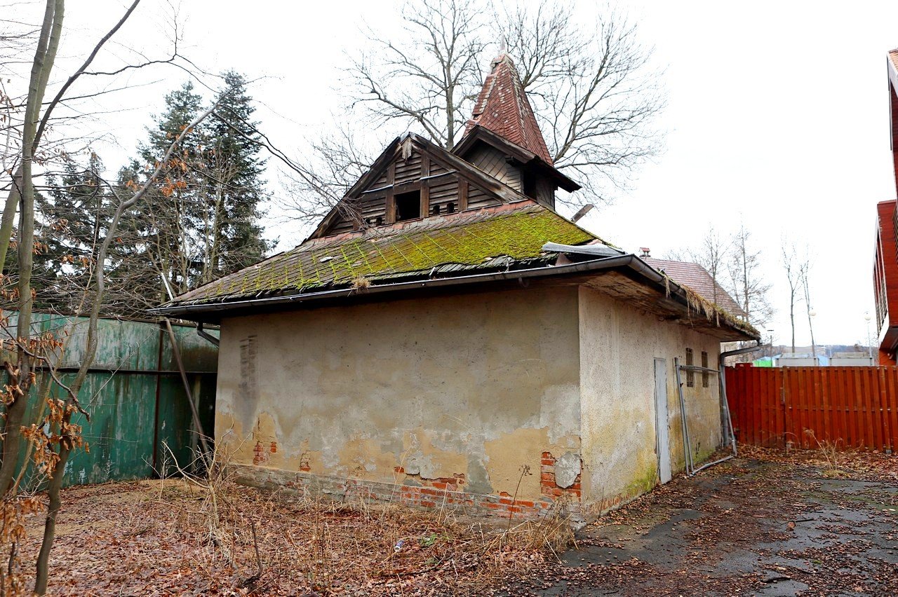 w-zameczku-odkryto-freski-94370