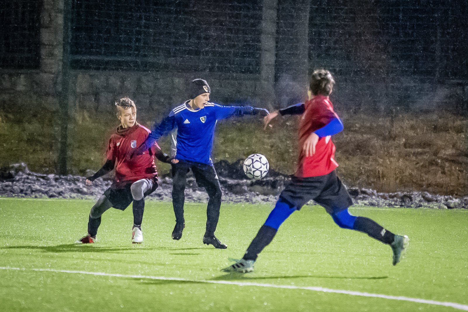 cenny-sparing-ze-starszymi-rywalami-94401