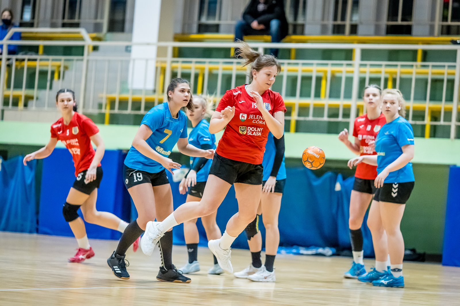 juniorki-modsze-graja-coraz-lepiej-94402