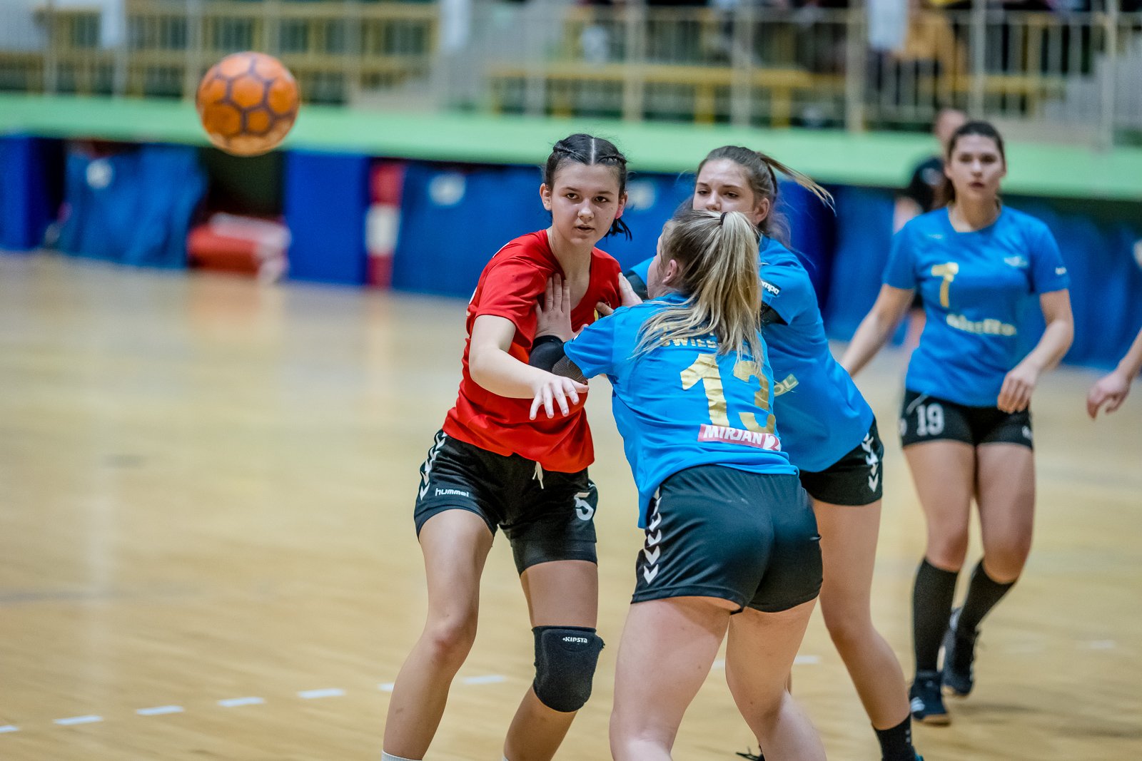 juniorki-modsze-graja-coraz-lepiej-94402