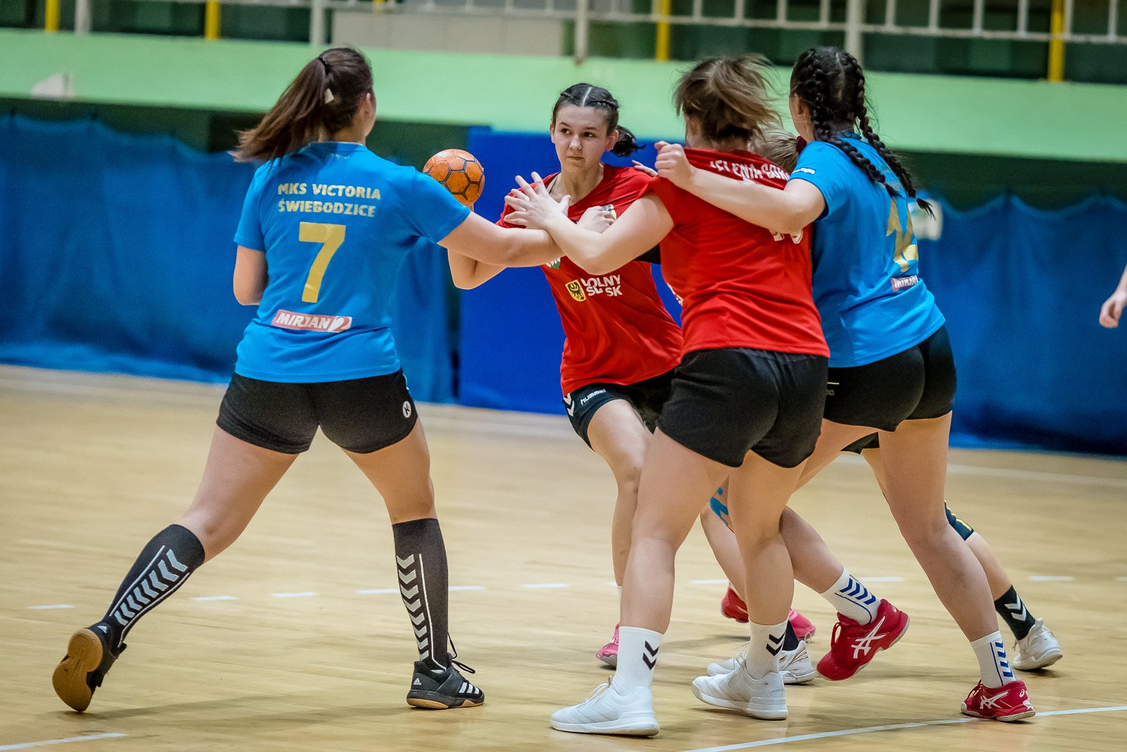 juniorki-modsze-graja-coraz-lepiej-94402