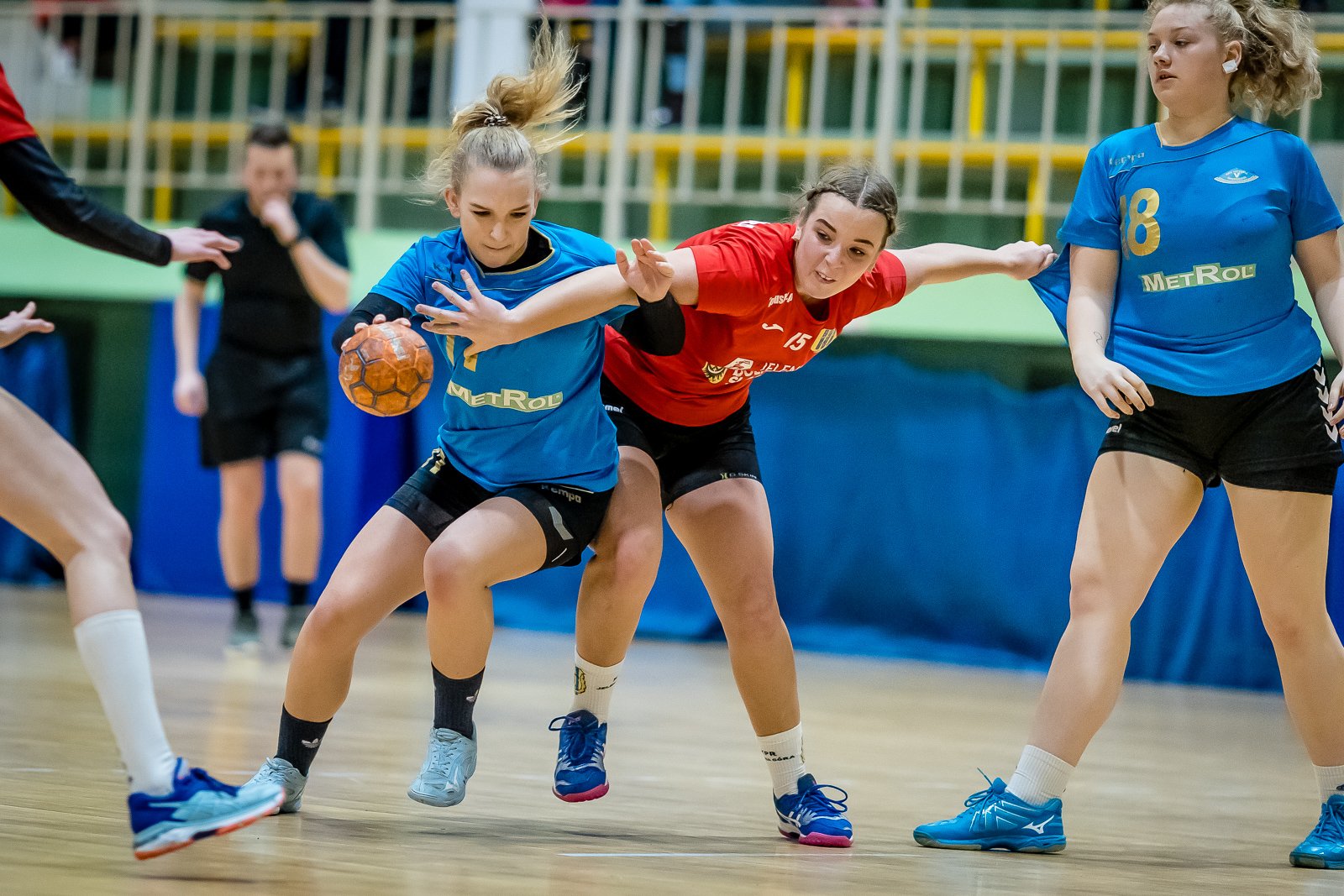 juniorki-modsze-graja-coraz-lepiej-94402