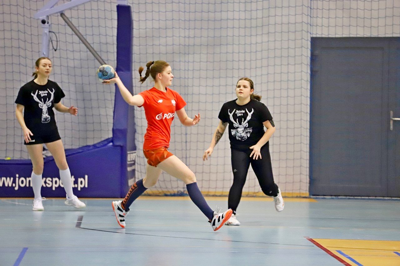 pogon-na-obozie-w-karpaczu-sparing-z-karkonoszami-94681