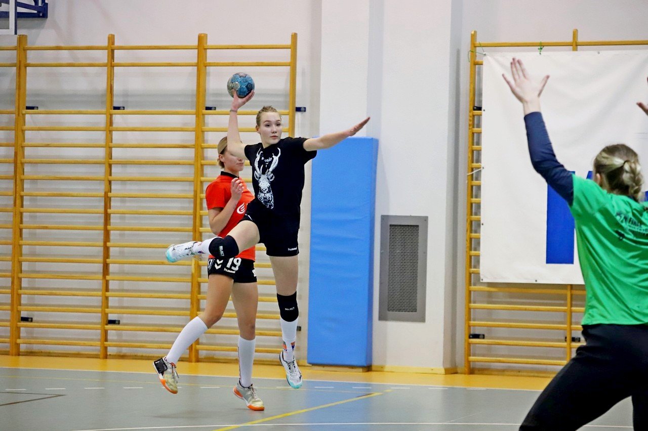 pogon-na-obozie-w-karpaczu-sparing-z-karkonoszami-94681