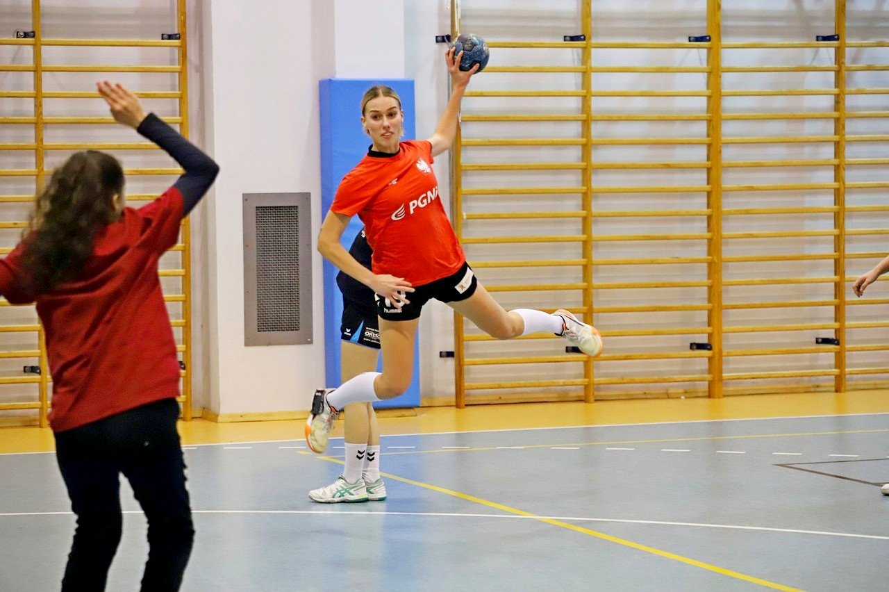 pogon-na-obozie-w-karpaczu-sparing-z-karkonoszami-94681