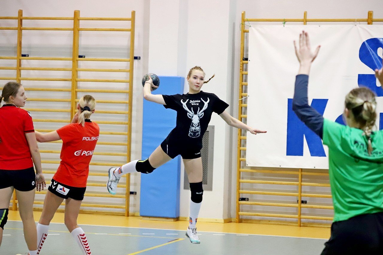 pogon-na-obozie-w-karpaczu-sparing-z-karkonoszami-94681