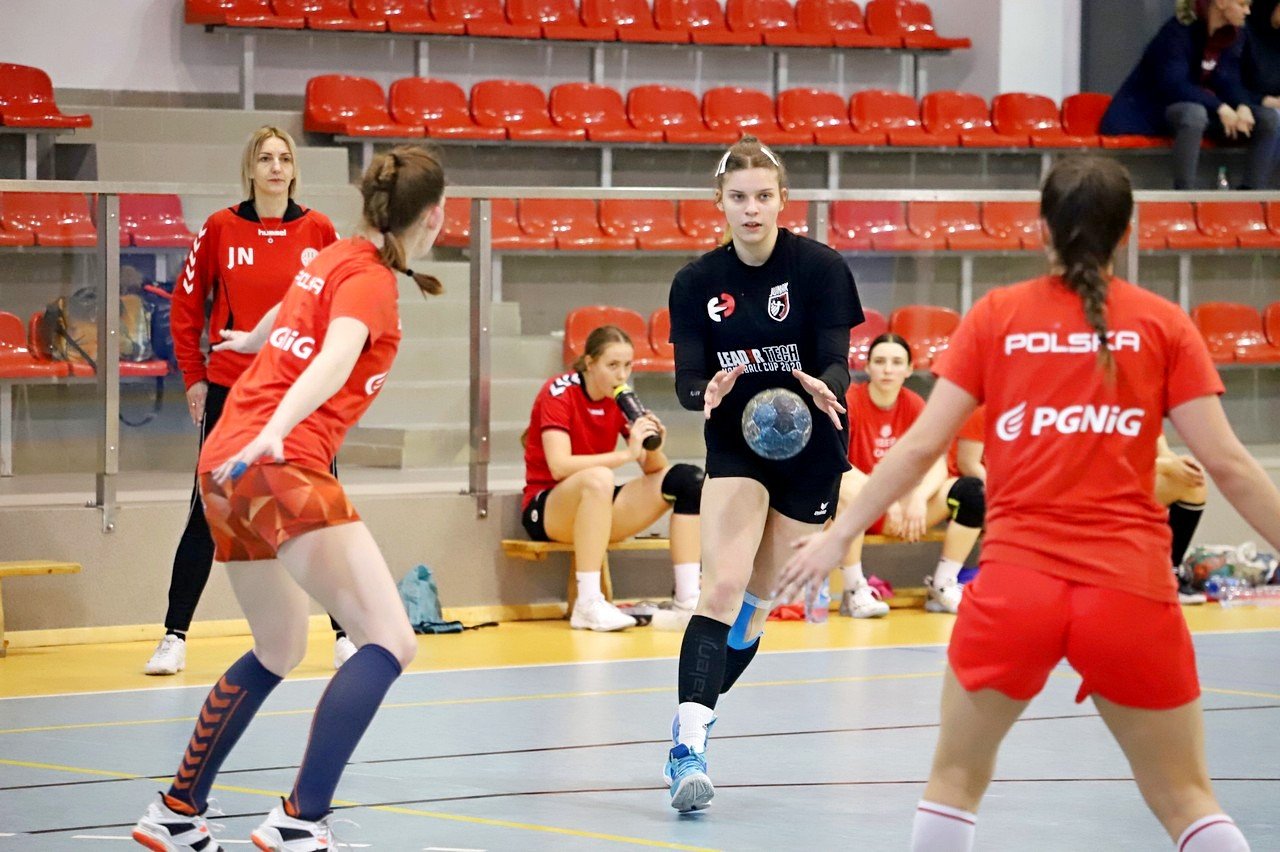 pogon-na-obozie-w-karpaczu-sparing-z-karkonoszami-94681