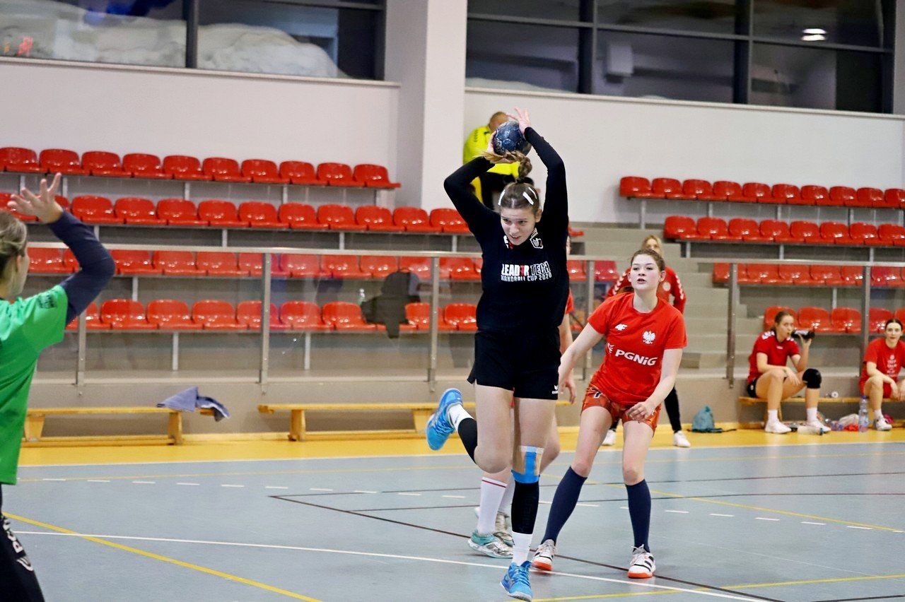 pogon-na-obozie-w-karpaczu-sparing-z-karkonoszami-94681