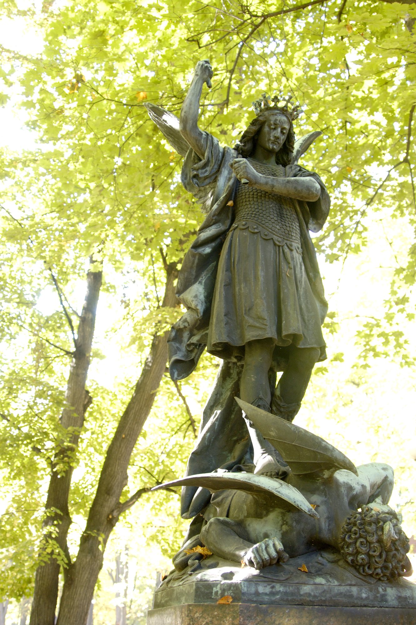 pomniki-niezwyke-dziwaczne-zapomniane-94685