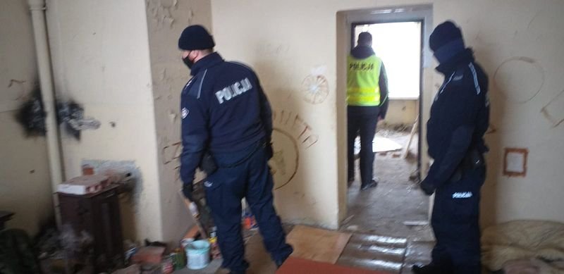 pomozmy-bezdomnym-informujmy-o-nich-policjantow-94793