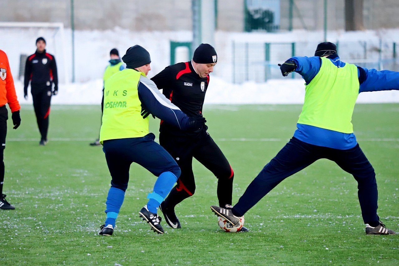 victorii-jelenia-gora-pokonaa-zespo-z-okregowki-94805