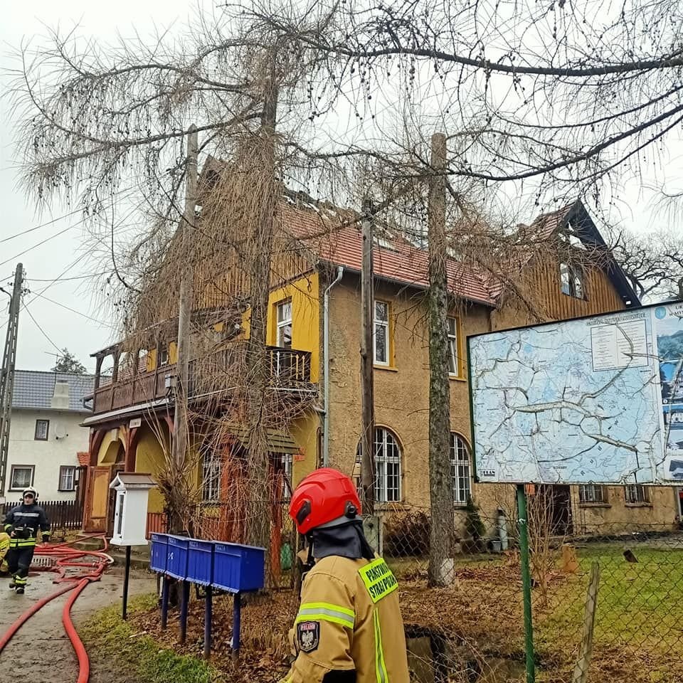 pozar-domu-w-karpnikach-95056