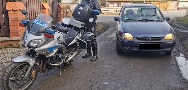 patrole-na-motocyklach-95061