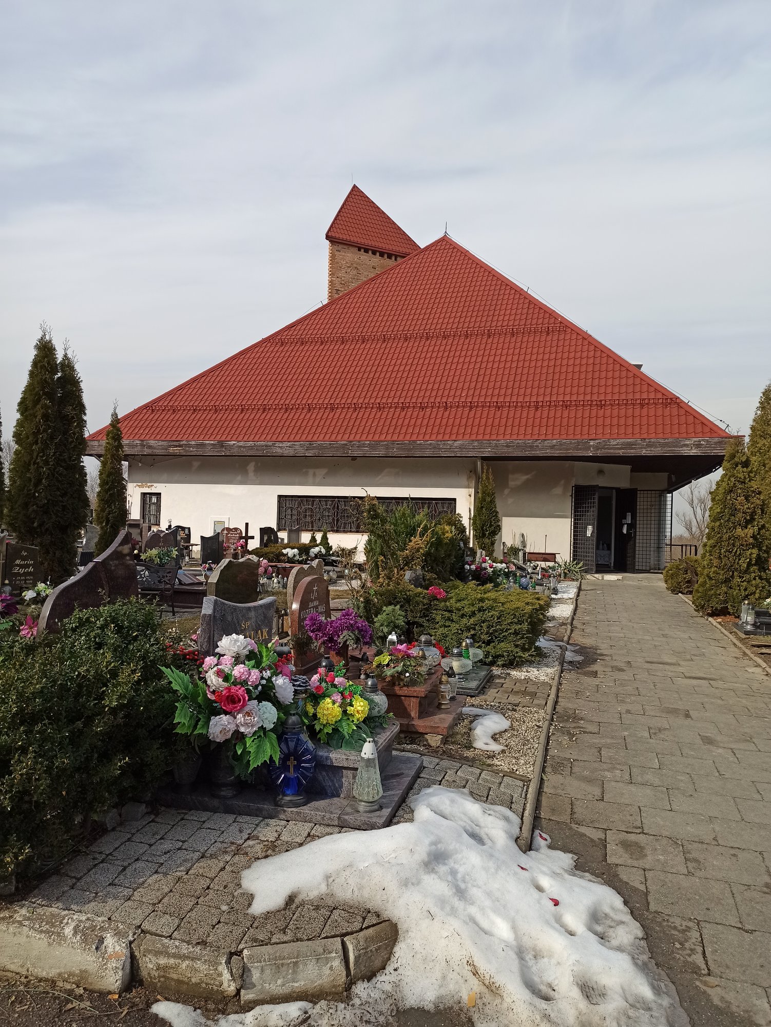 wamanie-do-kaplicy-cmentarnej-w-kowarach-95066