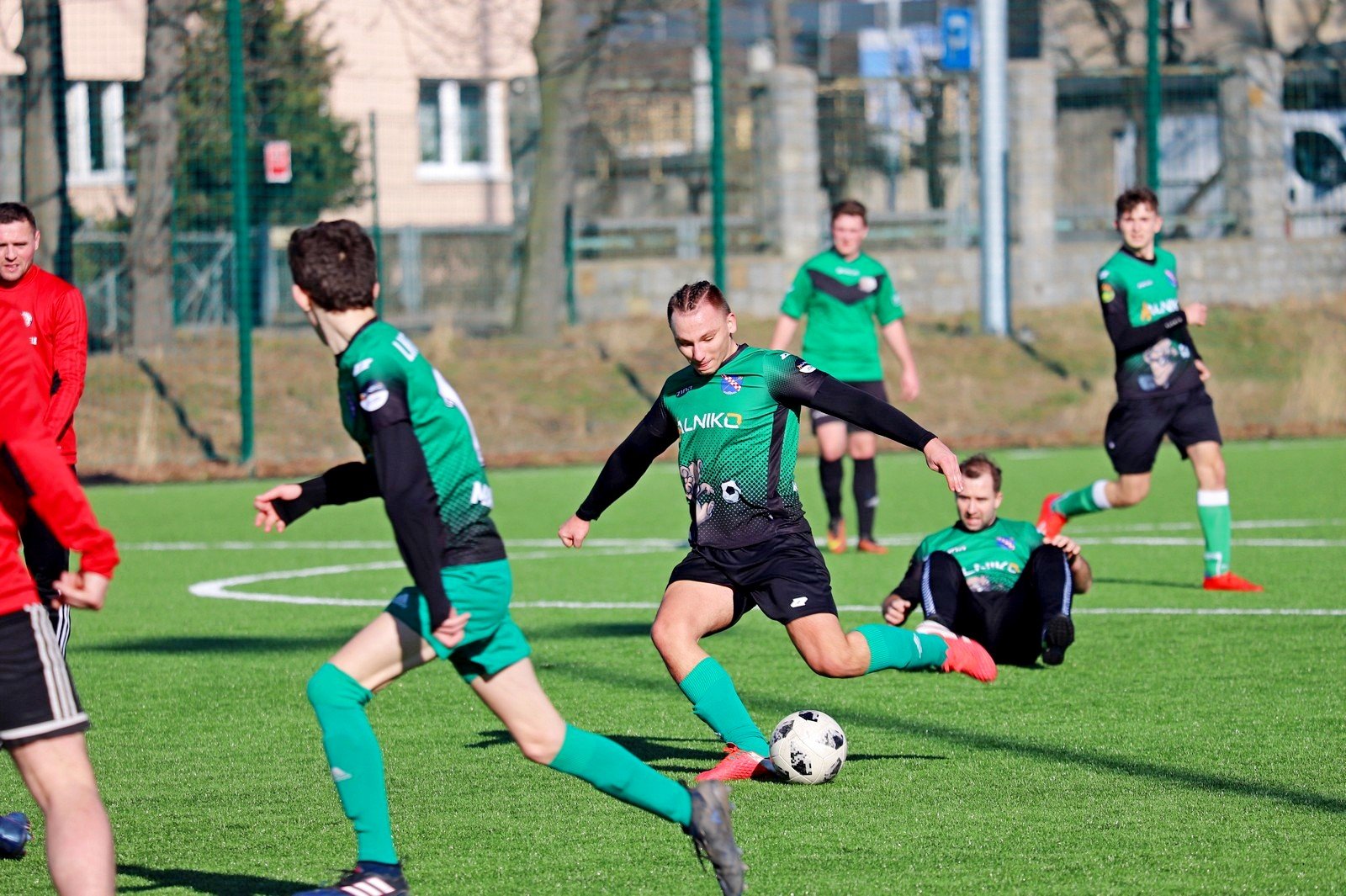 pub-gol-zmierzy-sie-z-bobrem-95086