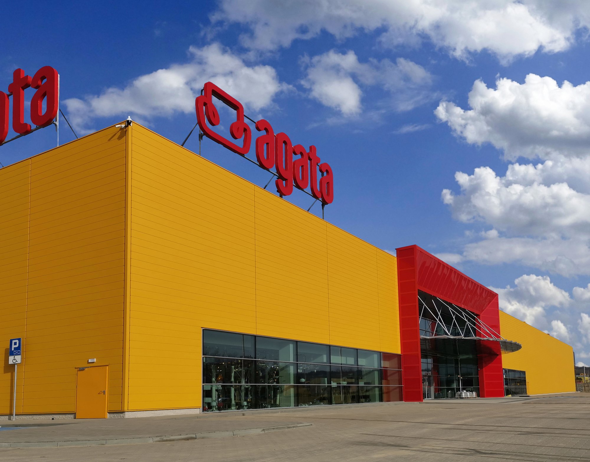 znamy-date-otwarcia-salonu-agata-w-jeleniej-gorze-95128