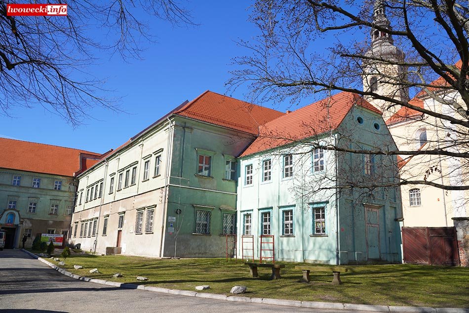klasztor-do-remontu-95162