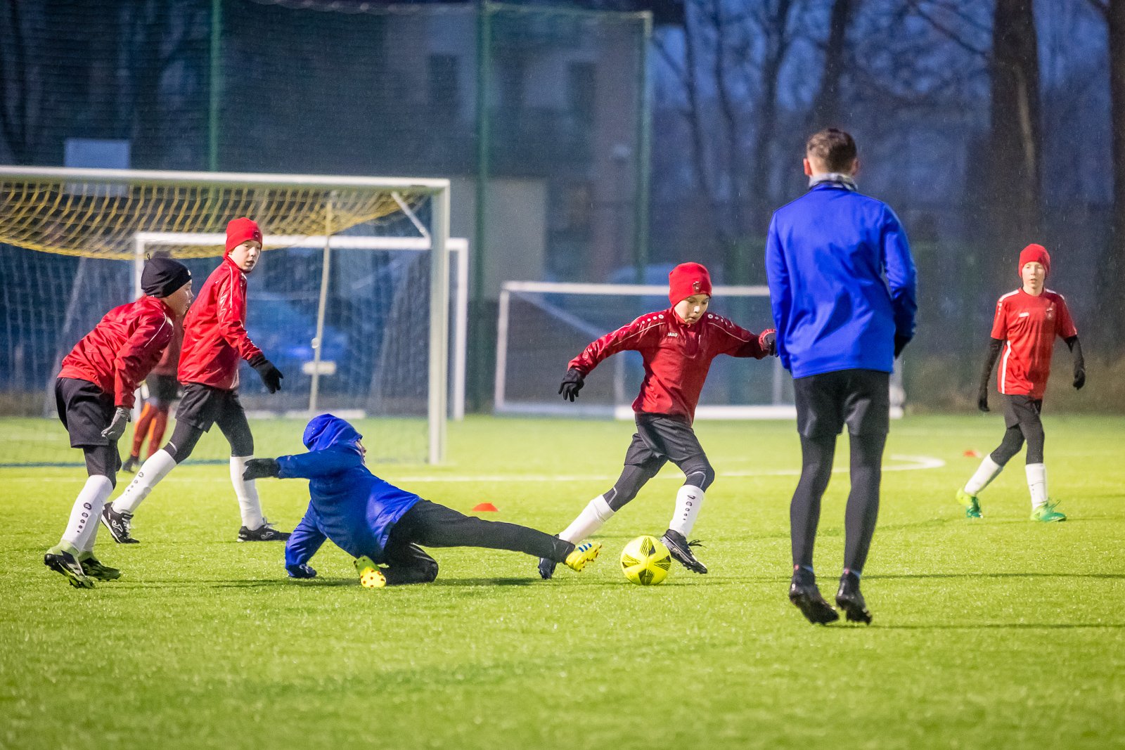 towarzyskie-derby-dla-biaoniebieskich-95177