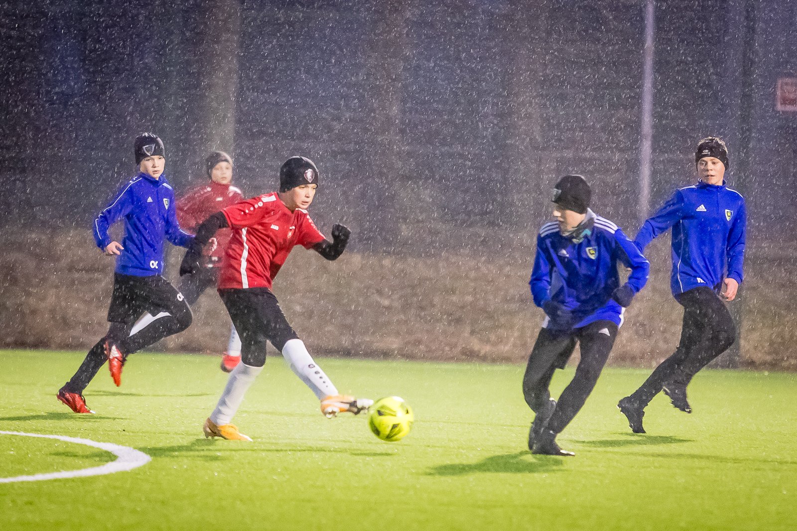 towarzyskie-derby-dla-biaoniebieskich-95177