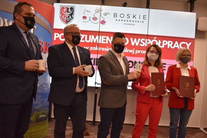 powiat-z-boskimi-karkonoskimi-95252