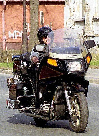Harleyowcy są raczej nieszkodliwi. Nie można tego powiedzieć o pseudocrossowcach.
