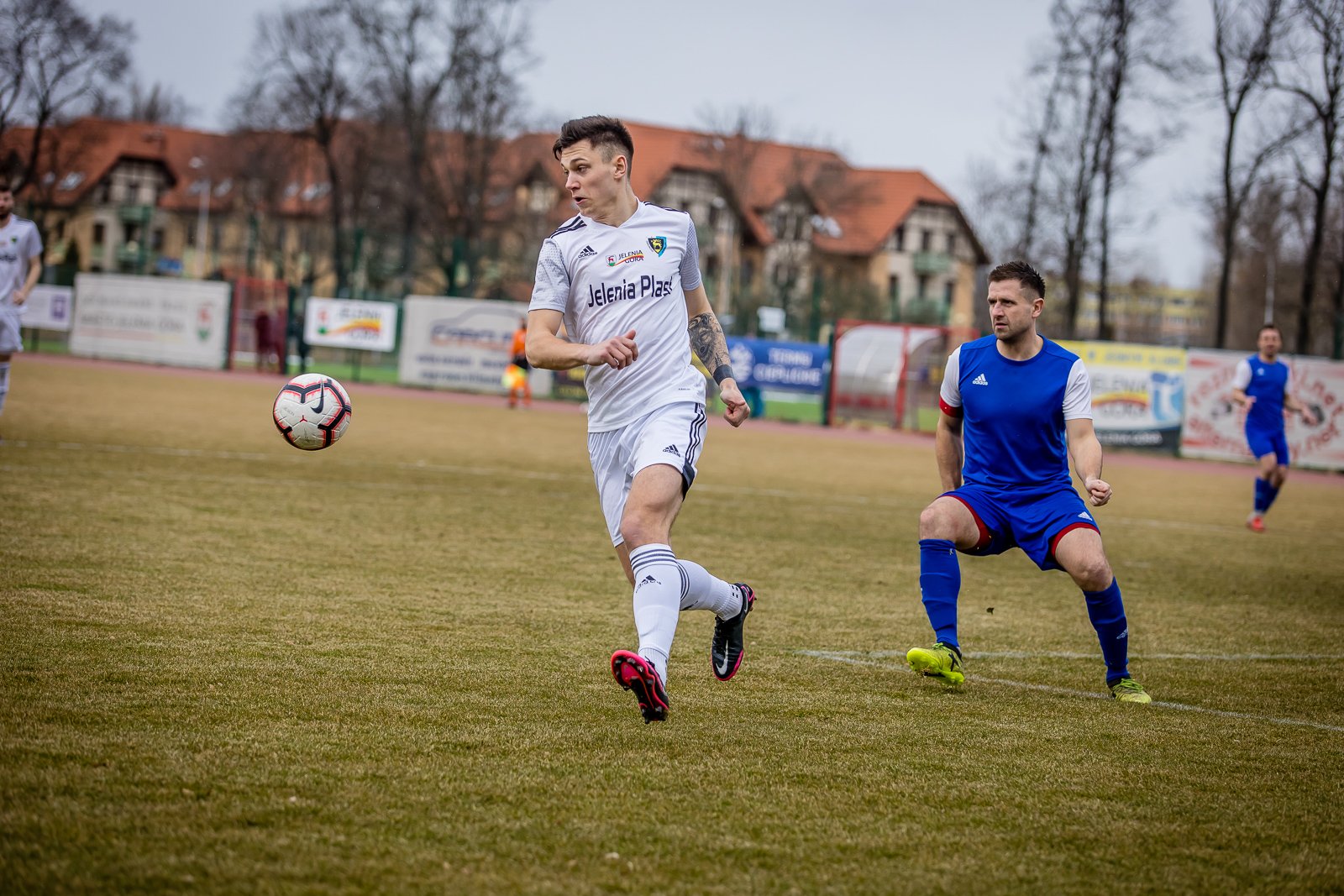 iv-liga-apis-rozbity-95330